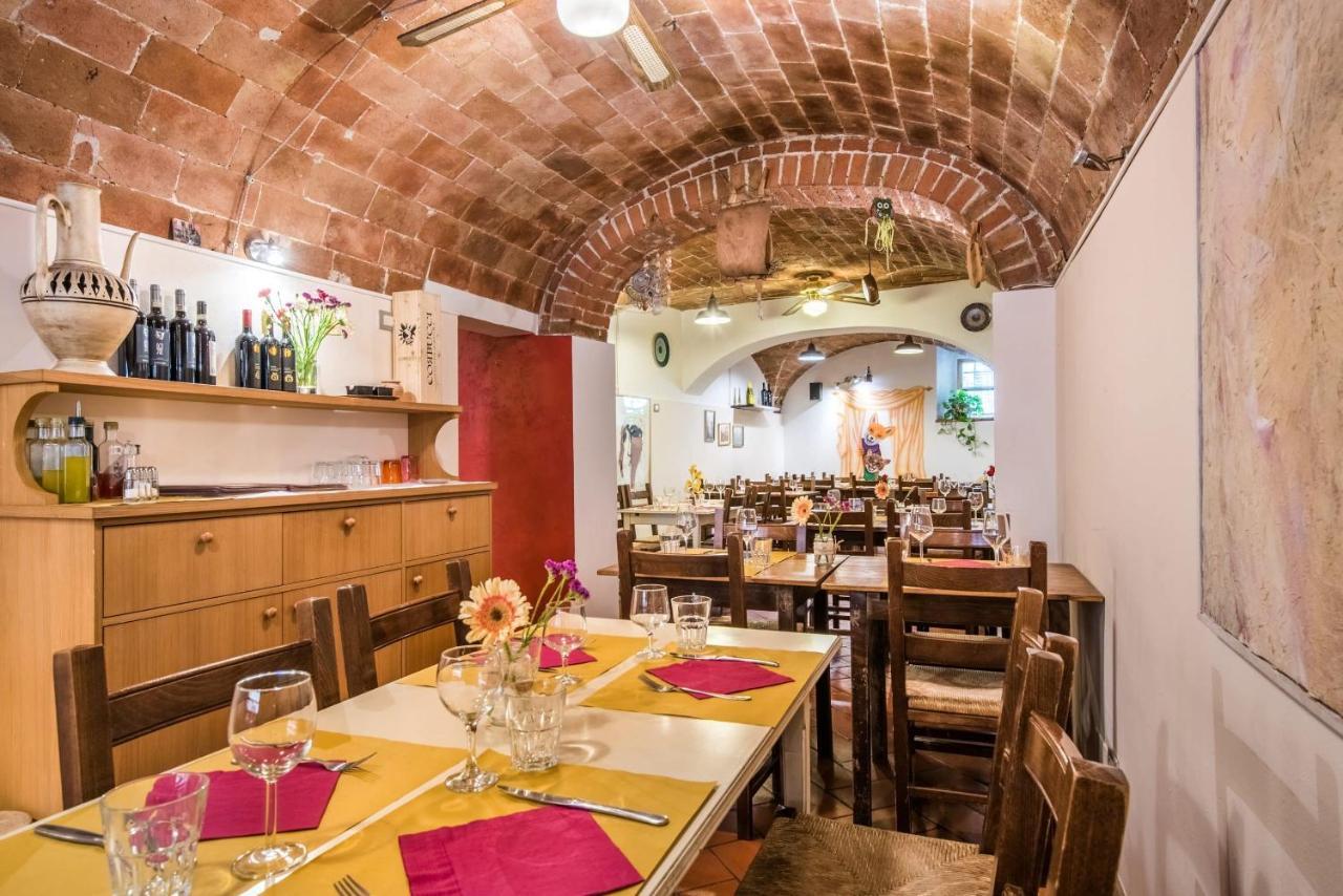 Albergo Dal Fata Gambassi Terme Bagian luar foto