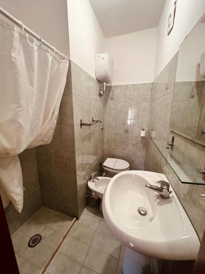 Albergo Dal Fata Gambassi Terme Bagian luar foto